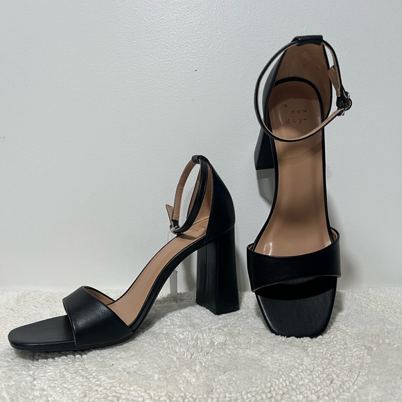 Women's Shelly Heels with Memory Foam Insole A New Day Black 9.5 NWOT - Picture 6 of 6